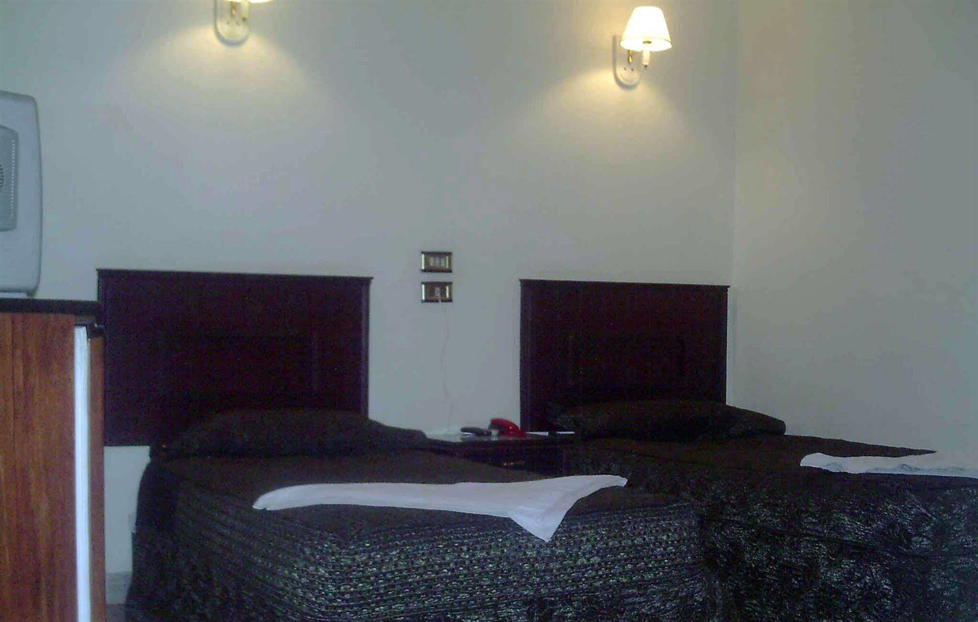 Nuba Nile Hotel Aswan Exterior foto